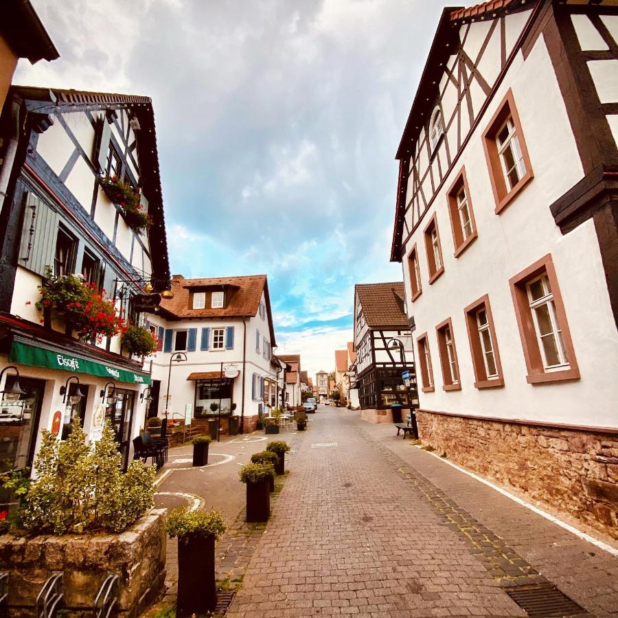 Hexenhaeuschen Dreieichenhain Exterior foto